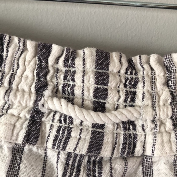 Roxy Oceanside Striped Gray/White Juniors Size L Pockets Beach Lounge Shorts - Picture 10 of 12